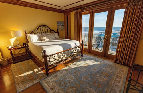 North End Hotel | The Flanders Hotel