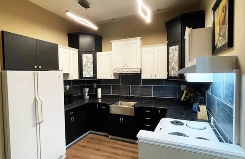 Marietta Apartment | The Flat on Front Street