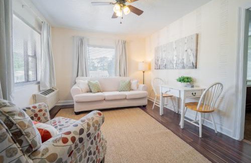 Mobile Apartment | The Flats on Florida St - Super Comfy 2-Bedroom Apartments