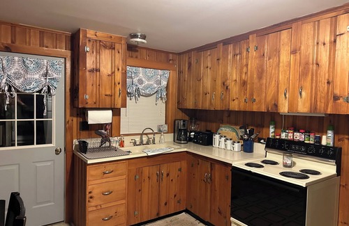 Standish House | The Flying Mermaid - A cute and cozy lake view cottage just steps to Sebago Lake