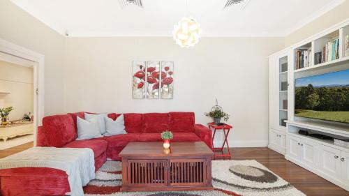 Burradoo House | The Foldgarth