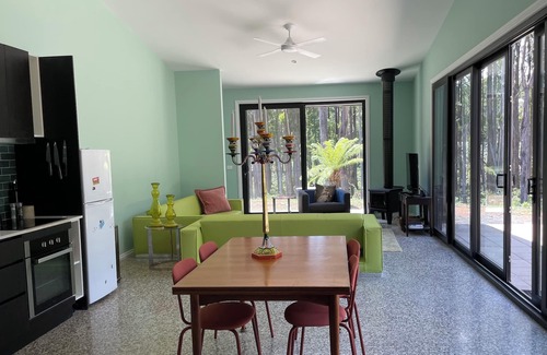 Newbury House | The Forest House: A Tranquil House Among the Trees