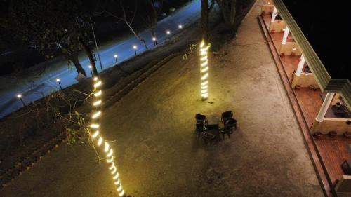 Bhimtal Hotel | The forest trail by lake & woods