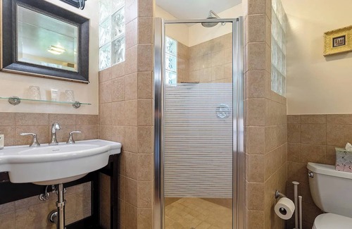 Washington Hotel | The Foster Harris House