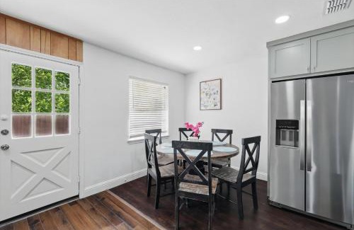 Richardson House | The Four Nests in Richardson