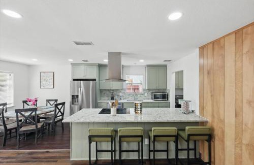 Richardson House | The Four Nests in Richardson
