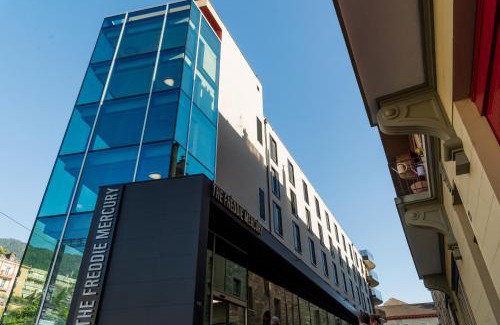 Montreux City Centre Hotel | "The Freddie Mercury" Hotel