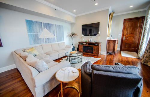 Faubourg Marigny House | The Frenchman 2bed - 2 bath
