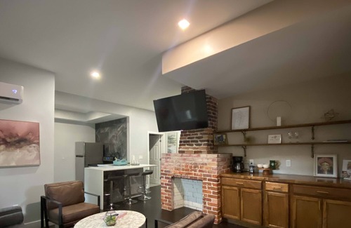 Sanford Apartment | The Front Porch