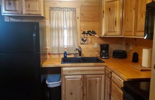 Genoa Ski Chalet | The Frontier - An Amish Built Deluxe Cabin