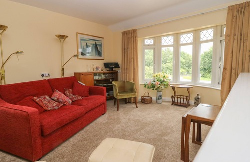 Ripley Cottage | The Gables