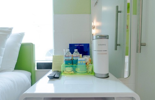 East Hill Hotel | The Gallatin Cozy Full 318, 3 miles 2 Broadway