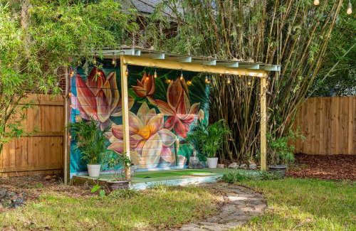Duckpond House | The Gallery at Duckpond - 1930s Historic Charm