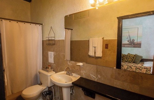 Mercado Hotel | The Gallery Inn