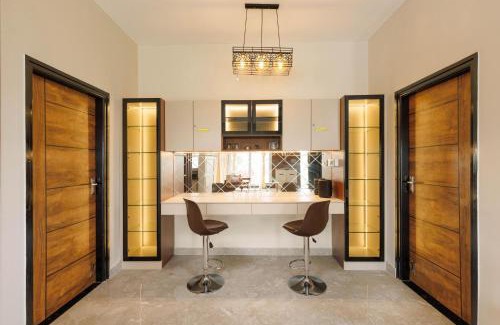 Hosur Apartment | The Garden Haven by StayJade2BHKACPoolLawn