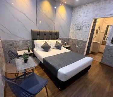 Zona Rosa Hotel | The Garden Lleras 10