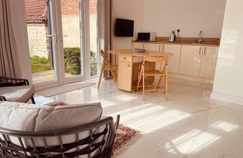 Gainsborough Apartment | The Garden Room - Garden Views