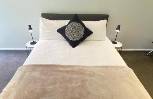 Lake Hayes Apartment | The Garden Studio - Queenstown