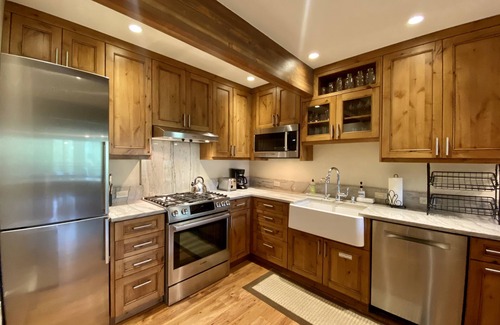 Crested Butte Condo | The Gateway Paradise! 2 bedroom Summer vacation is waiting for you!