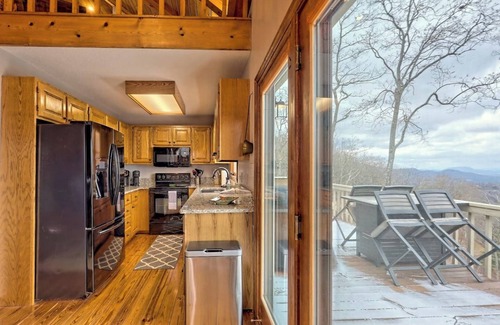 Hiawassee Cabin | The Gathering Place by Chatuge Home Concierge Mountain View, View of Lake Chatuge