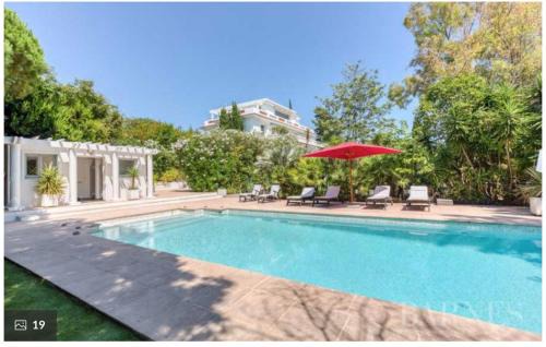 Antibes Villa | The Gatsby Mansion