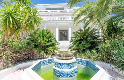 Antibes Villa | The Gatsby Mansion