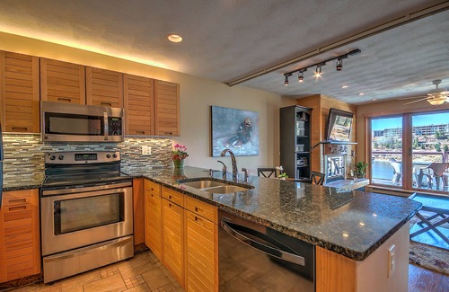 Dillon Condo | The Gem Of East Bay! Completely Remodeled 2nd Floor Unit With Breathtaking Views