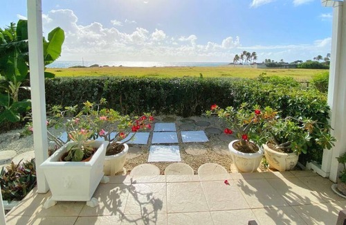 Apple Hall House | The Gem with Ocean View by Bottom Bay Beach