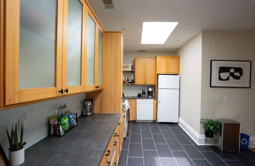 Northfield Apartment | The Getaway in DT Northfield!