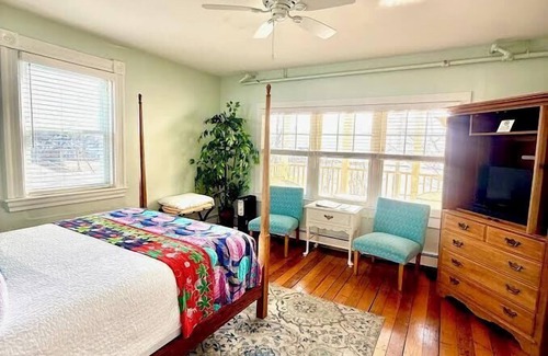 Onset Hotel | The Glen Cove Hotel & Restaurant