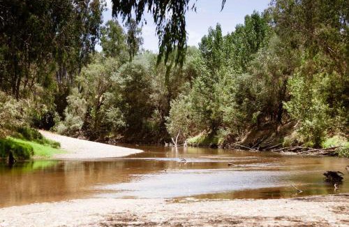 East Wangaratta House | The Glen Farmhouse on Ovens River