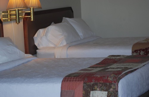 Hartselle Hotel | The Golf Inn at QC Resort and RV