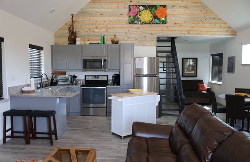 Lewis Cabin | The Goodman Cabin @ Kokopelli Cabins 17 miles to the entrance of Mesa Verde