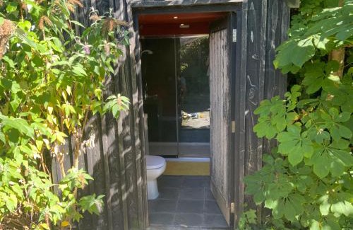 Lesbury Apartment | The Goods Wagon, private garden and stunning views