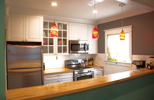 Goshen House | The Goshen House - close to downtown with hot tub