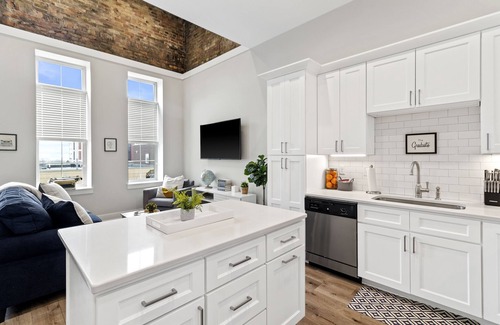 Racine Apartment | The Graduate: Lakeside Charm in Downtown