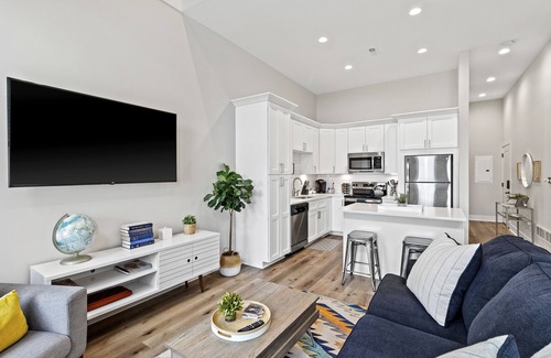 Racine Apartment | The Graduate: Lakeside Charm in Downtown