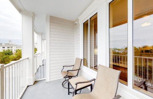 Baytowne Wharf Apartment | The Grand #2424