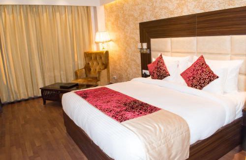 Phagwara Hotel | The Grand Ambassador