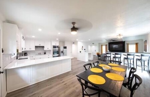 The Colony House | The Grand Escape: 4 Bedroom, 1 Story Home