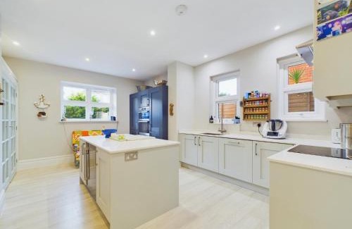 Boscombe House | The Grand Escape - Beach Retreat