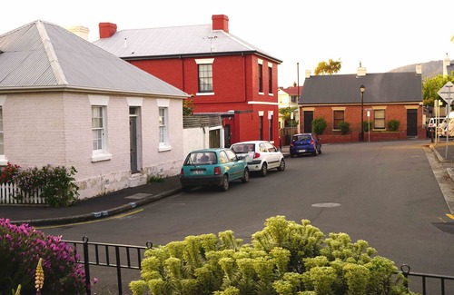 Battery Point Apartment | The Grand Old Duke