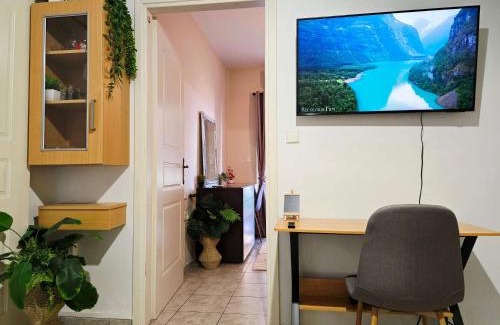 Lamia Apartment | The Green studio - Garden view