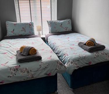 Farnworth Apartment | The Greens Apartment
