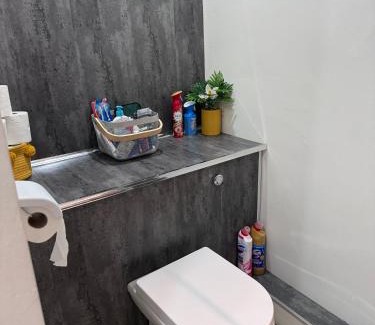 Farnworth Apartment | The Greens Apartment