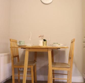 Banbridge House | The Grey Door 2 Bed Cottage Banbridge Parking Private Garden l WeStay Belfast Short Lets And Serviced Accommodations