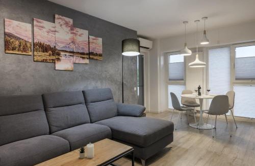 Old Town Apartment | The Grey Nest, FREE Private Parking