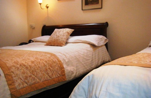 Lutterworth Hotel | The Greyhound Coaching Inn