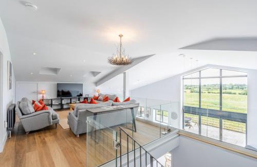 Malmesbury House | The Grove - Converted Cattle Barn