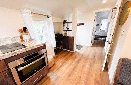 Reno Other | The Guesthouse – Pool, Hot Tub & Near Casinos